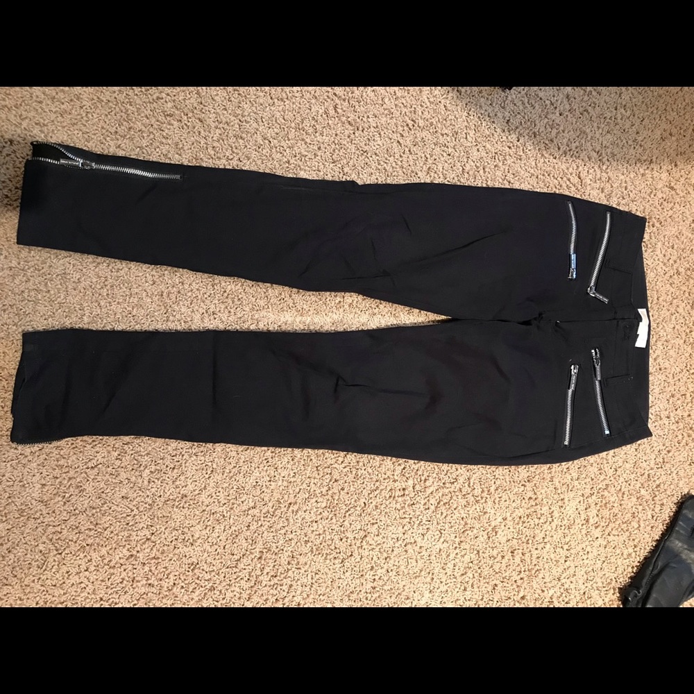 Skinny pants